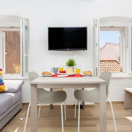 Aquarius Apartment *